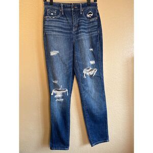 Buckle Black Mom Jean Size 24 Distressed Medium Wash High Rise Blue